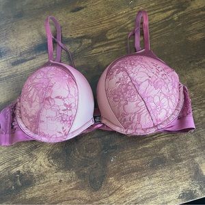 Victoria's Secret Bombshell Bra - Very Sexy Collection 34C
Burgundy / Purple